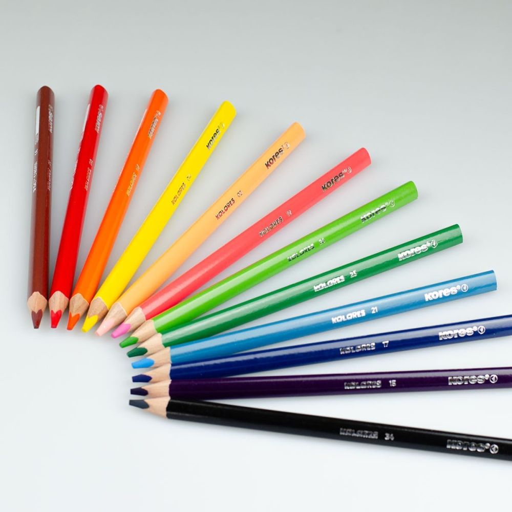 Creioane colorate Kores Jumbo, 5 mm, triunghiulare, 12 bucati / set, ascutitoare, camp pentru nume