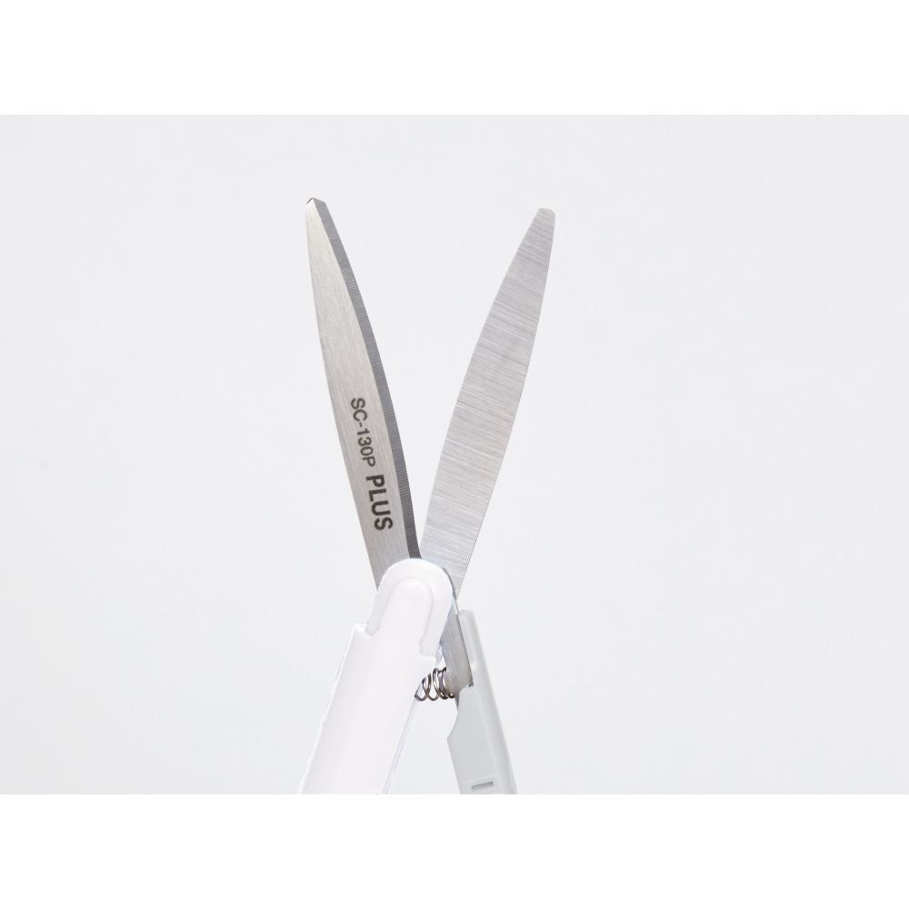 Foarfeca Plus, de buzunar, 13.5 x 4.2 cm, alb