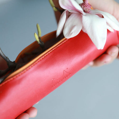 Penar Rhodiarama, rotund, imitatie piele, 5 x 21.5 x 5 cm, Coral Penar Rhodia