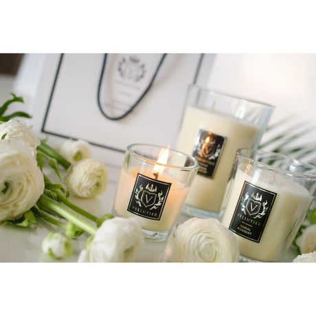 Lumanare parfumata Vellutier, 225 g, Bridal Bouquet Lumanare parfumata Vellutier