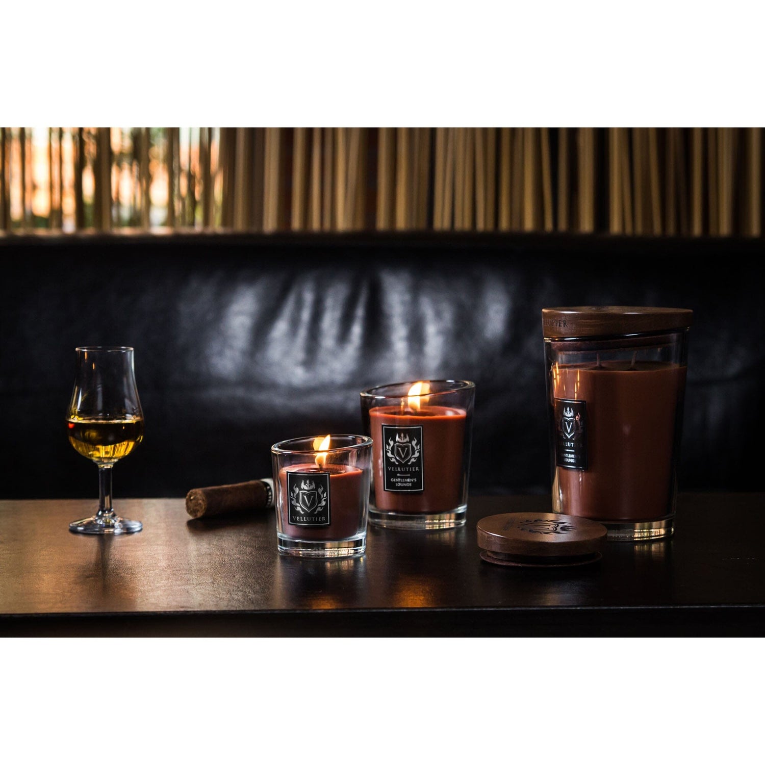 Lumanare parfumata Vellutier, 90 g, Gentlemen's Lounge Lumanare parfumata Vellutier