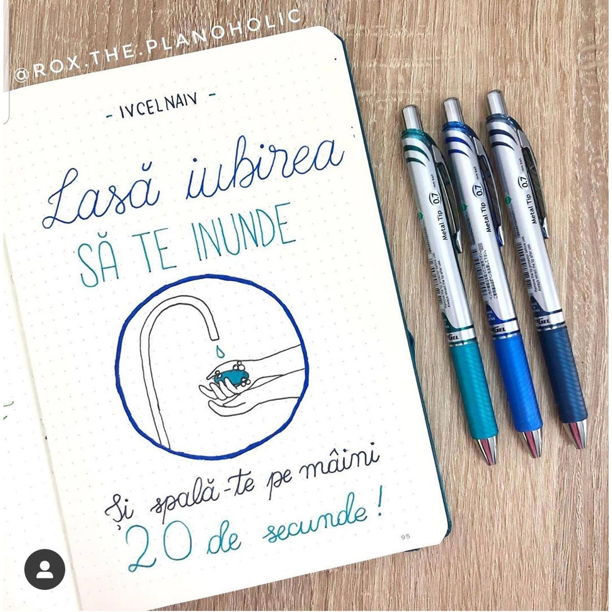 Roller Energel PENTEL cu mecanism 0.7mm 12 buc/set plastic ROLLERE CU GEL Pentel