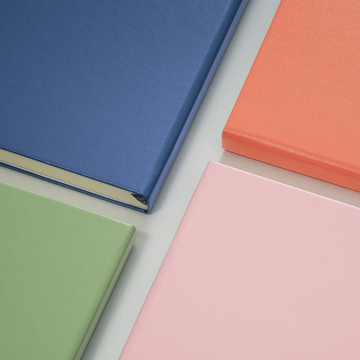 Agenda BUJO punctata A5 Softcover - Roz Pudrat, 123 pagini BUJO, A5, punctata, softcover Leuchtturm 1917