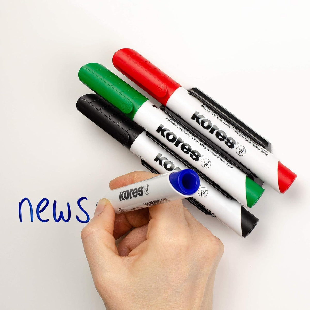 Marker pentru tabla Kores XW1, varf rotund, 3 mm, 4 culori / set, etui plastic