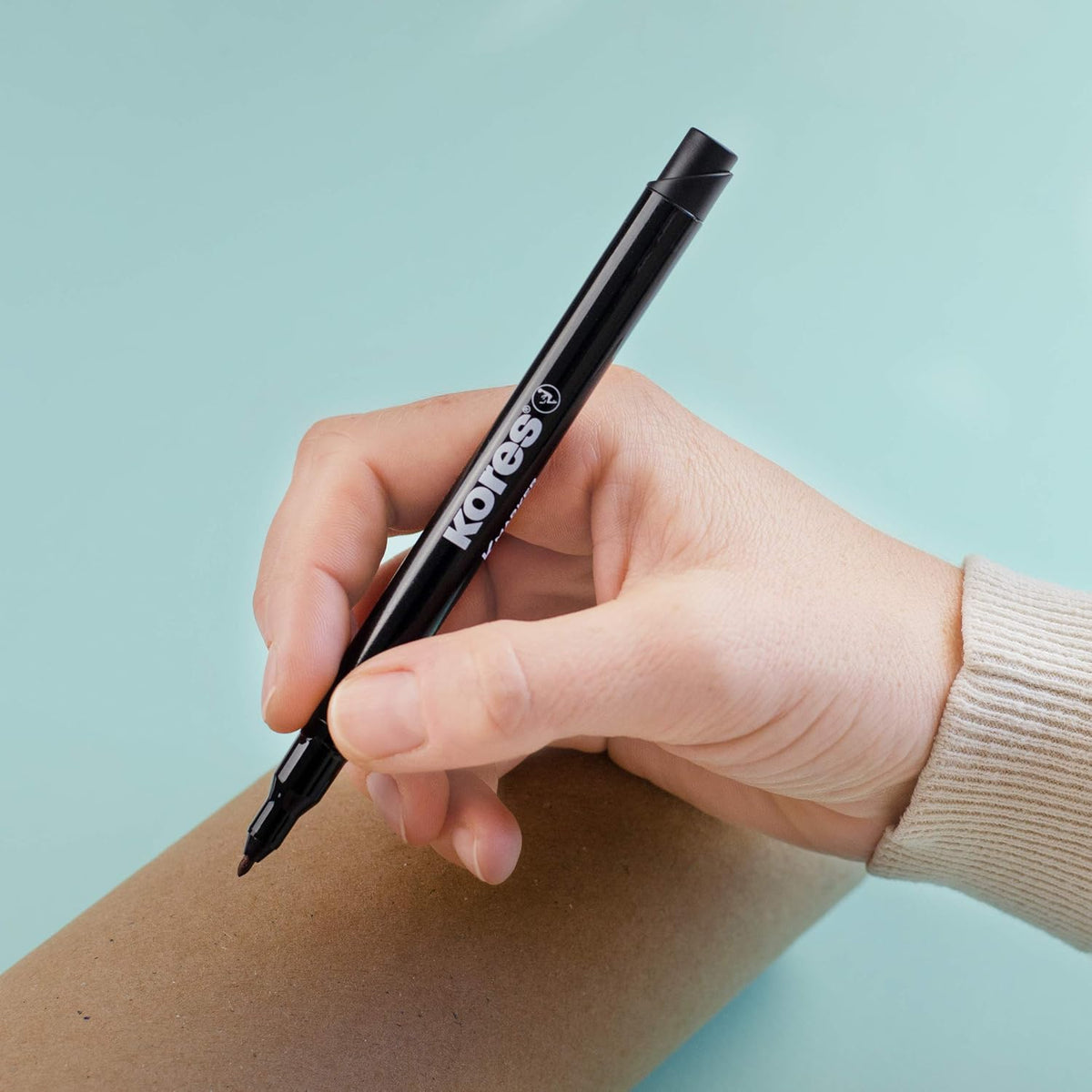 Marker permanent Kores K-Marker P1, varf rotund, 1 mm, 6 culori / set, etui plastic