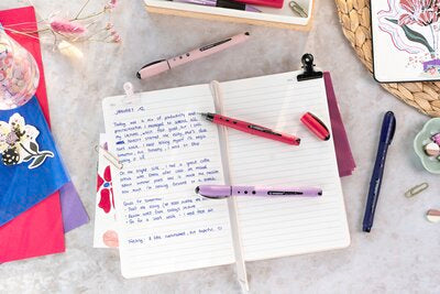 Roller Stabilo worker+NatureCOLORS Wildflower, 0.5 mm, corp grey violet, culoare de scriere albastru