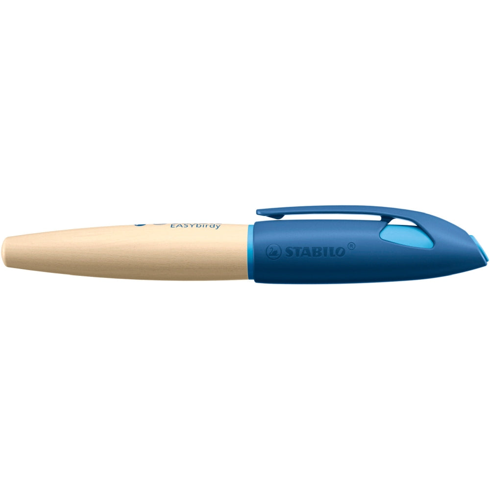 Stilou Stabilo EASYbirdy Timber, A, pentru dreptaci, bleu, 1 rezerva, corp din lemn, blister