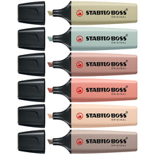 Încarcă imaginea în vizualizatorul Galerie, Textmarker Stabilo Boss Original NatureCOLORS, 8 culori / blister, 2 x negru,verde-gri pastel, verde de pamant, negru de pamant, siena, bej, gri warm grey
