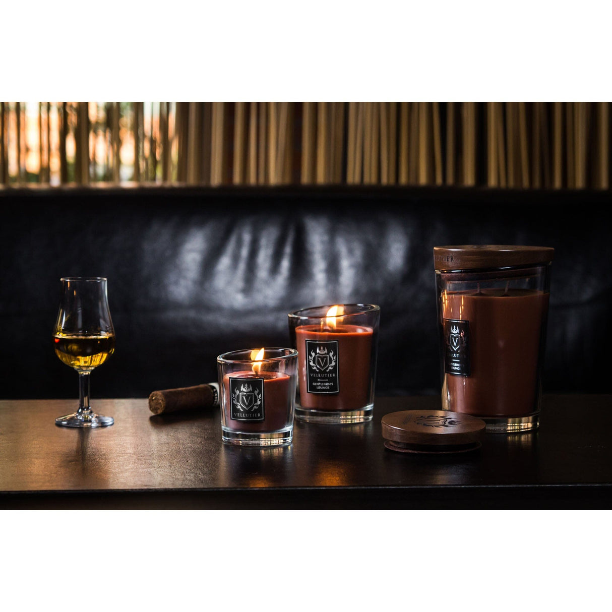 Lumanare parfumata Vellutier, 90 g, Gentlemen's Lounge Lumanare parfumata Vellutier 