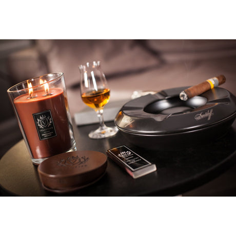 Lumanare parfumata Vellutier, 90 g, Gentlemen's Lounge Lumanare parfumata Vellutier 