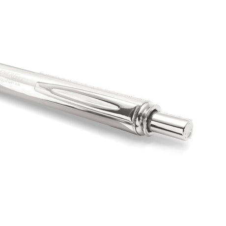 Roller cu gel Pentel EnerGel Sterling, 0.7 mm, cu mecanism, mina neagra, corp metalic argintiu Rollere cu gel Pentel 