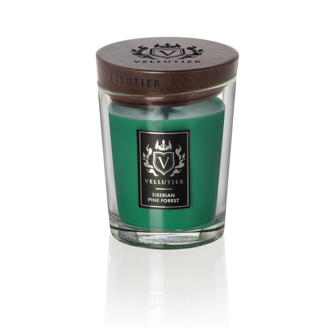 Lumanare parfumata VELLUTIER medie ''Padure de pini siberieni'' 225g Lumanare parfumata VELLUTIER 