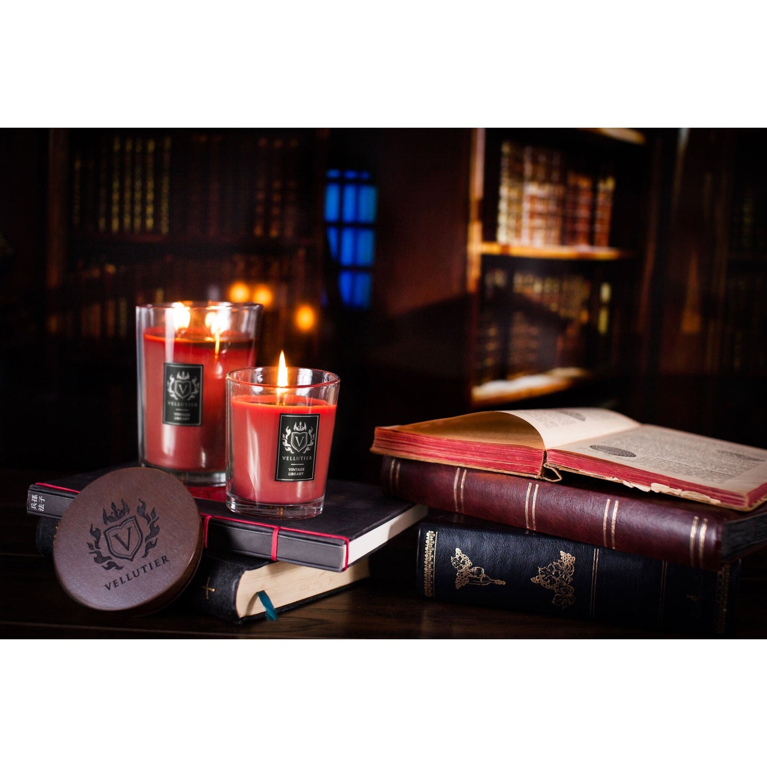 Lumanare parfumata Vellutier, 225 g, Vintage Library Lumanare parfumata Vellutier 