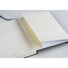 Încarcă imaginea în vizualizatorul Galerie, Agenda Blank Master Slim (A4+) - Negru, 123 pagini A4+ MasterSlim, Hardcover, 123 Leuchtturm 1917 
